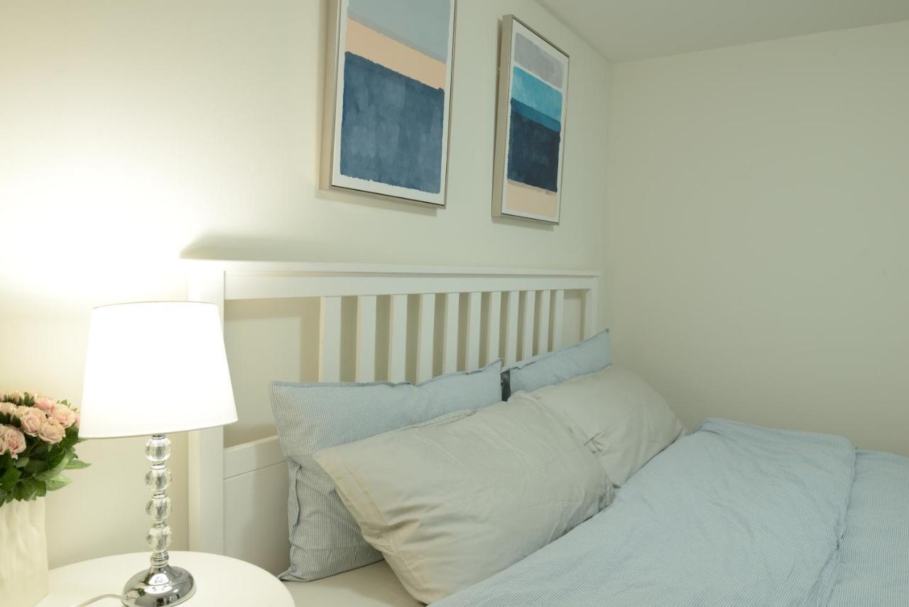 Spacious 2-Bed-Room Near Yonge & Major Mackenzie リッチモン・ドヒル エクステリア 写真